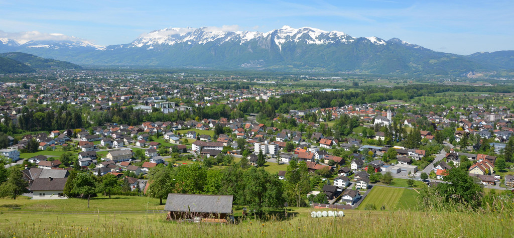 Blick auf Muntlix.JPG