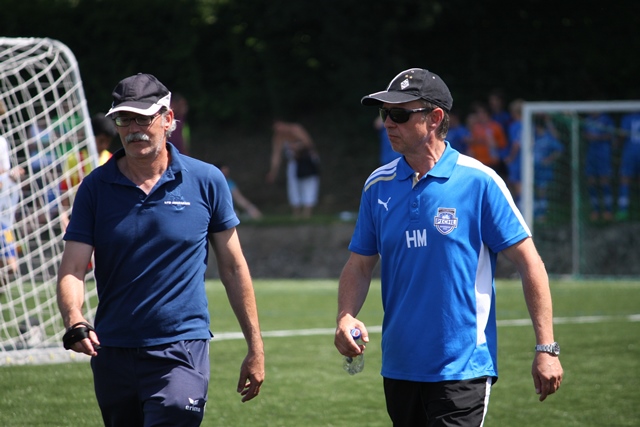 VfB Nachwuchstrainer 3.jpg