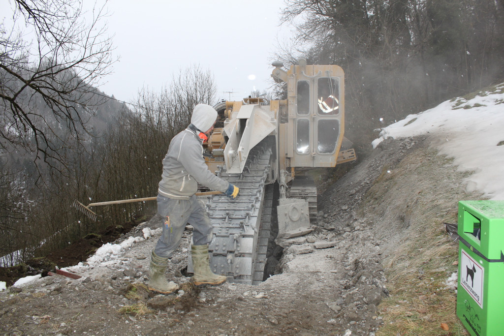 Orsanka Fr__sarbeiten Leitungen _5_.JPG