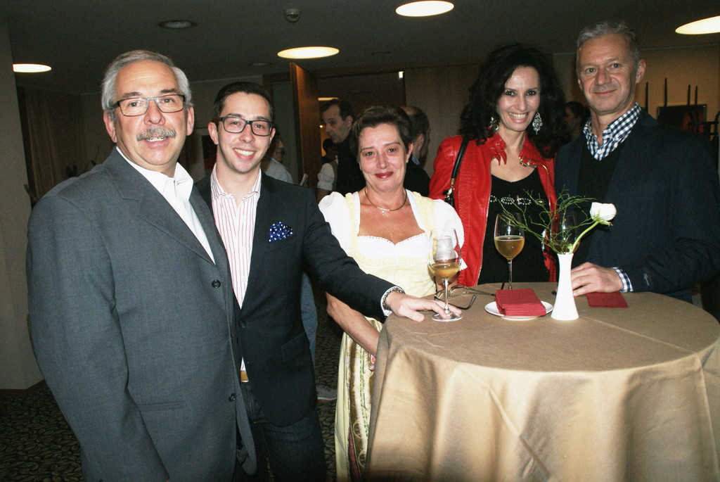 v_li_ Harald_ Thomas und Ulrike B__sch _Meindl__ Annette und Andrew Nussbaumer.JPG