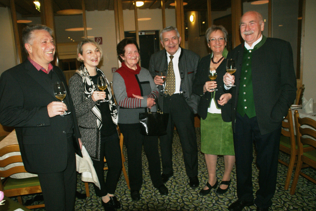v_li_ Hermann und Annelies Hagen_ Monika und Kurt Winkler_ Veronika und Otto Hofer.JPG