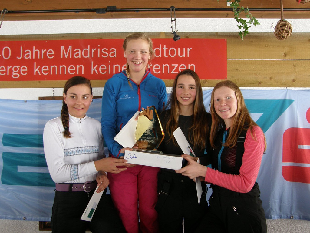 Ski-Unterstufe weibl_.JPG