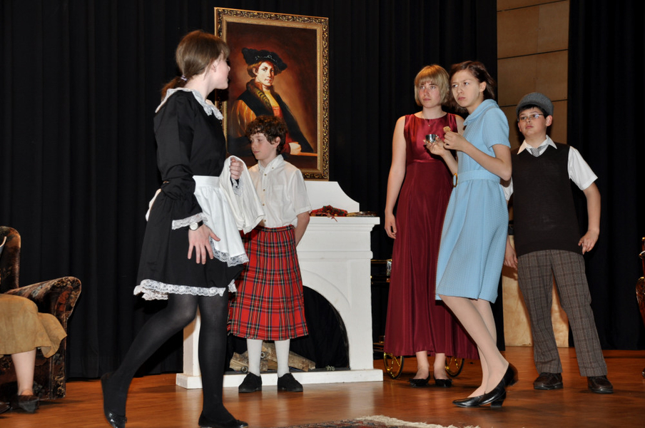 Theater043.jpg