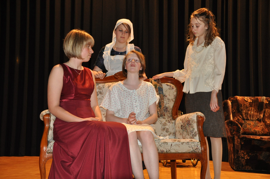 Theater071.jpg