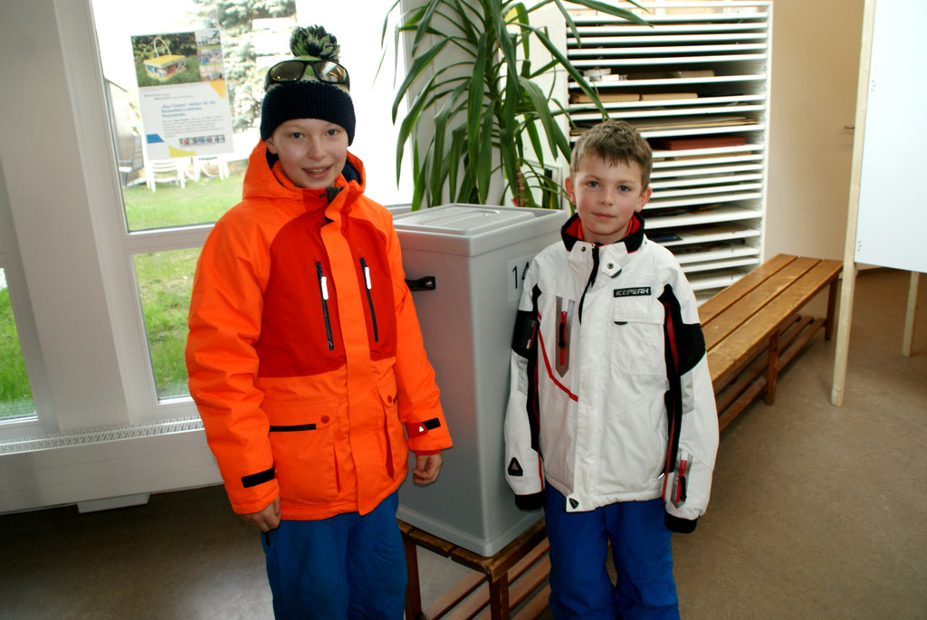 Benjamin und Johannes - Wir w__hlen beim n__chsten Mal_.JPG