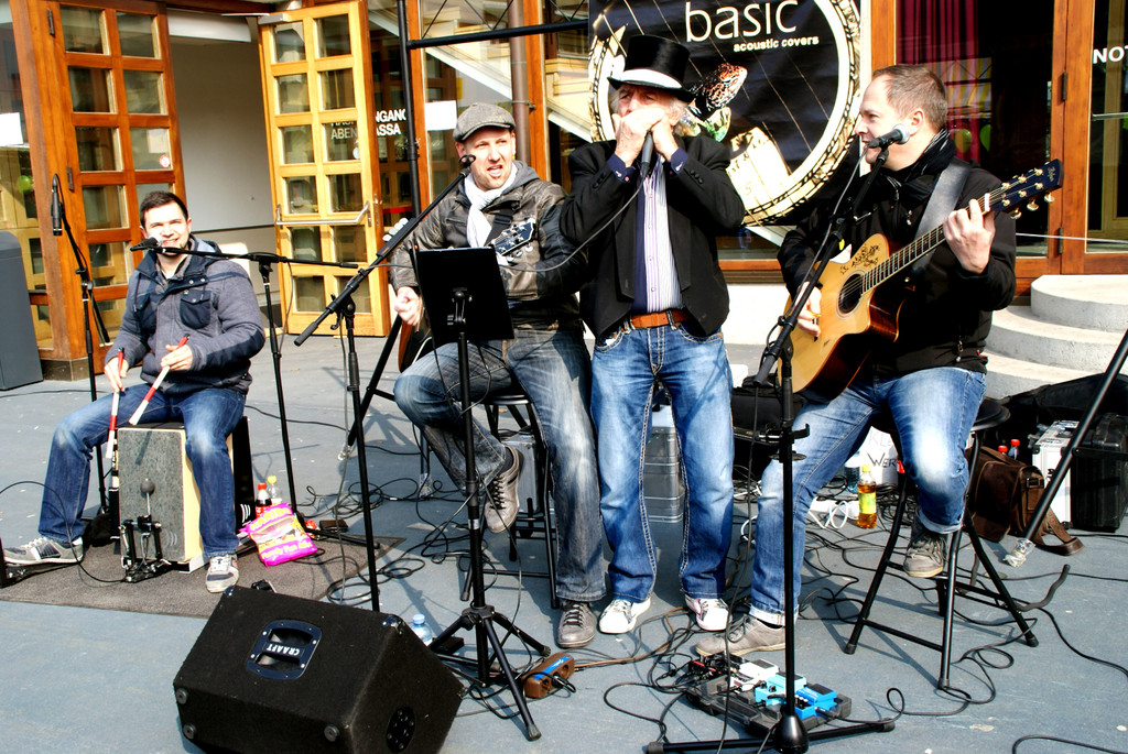 Basic sorgte f__r Stimmung.JPG