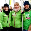 Christine B__sch-Vetter mit ihren Helfern.JPG