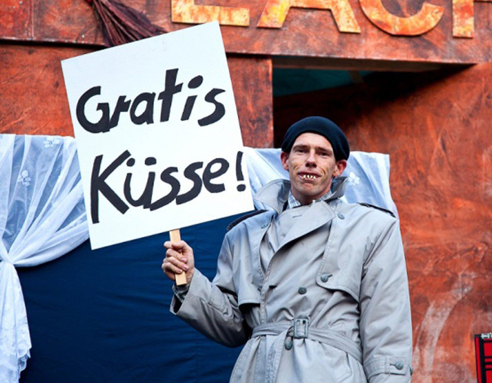 gregor_wollny_berlin_lacht.jpg