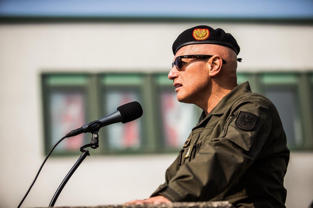 B10T3867.jpg
