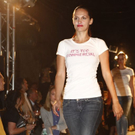 Tanja Duhovich im Adi Weiss T-Shirt.JPG
