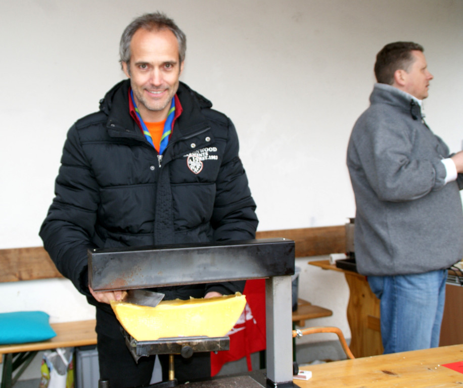 J__rgen - der Raclette-Spezialist.JPG