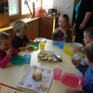 Osterzeit- Wir machen Eiaufstrich _1_.JPG
