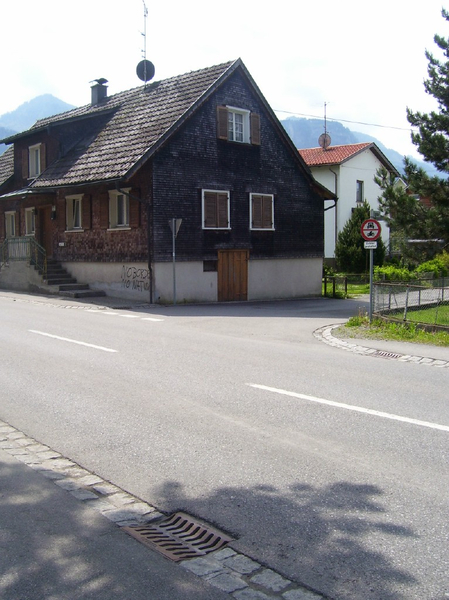 100_9688_jpg-1274176870