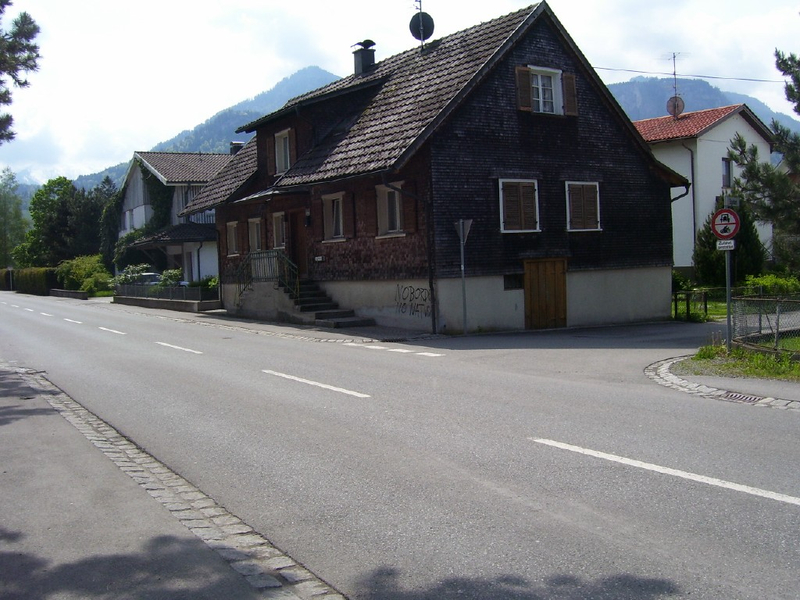 100_9687_jpg-1274176880