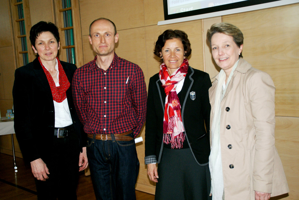 v_li_ Andrea Schwarzmann_ Gerhard Kerber_ Evy Halder_ Angelika Walser _LSR_.JPG