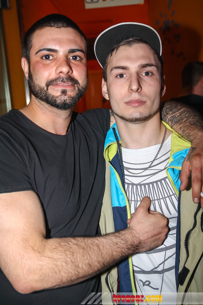 14006941.jpg