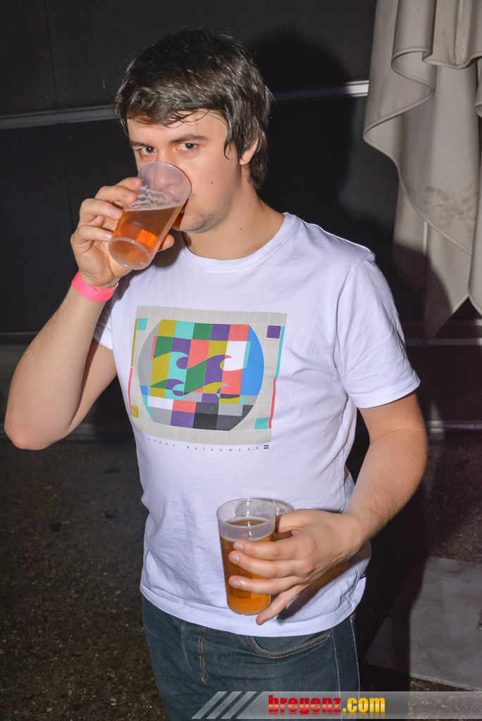 14007889.jpg