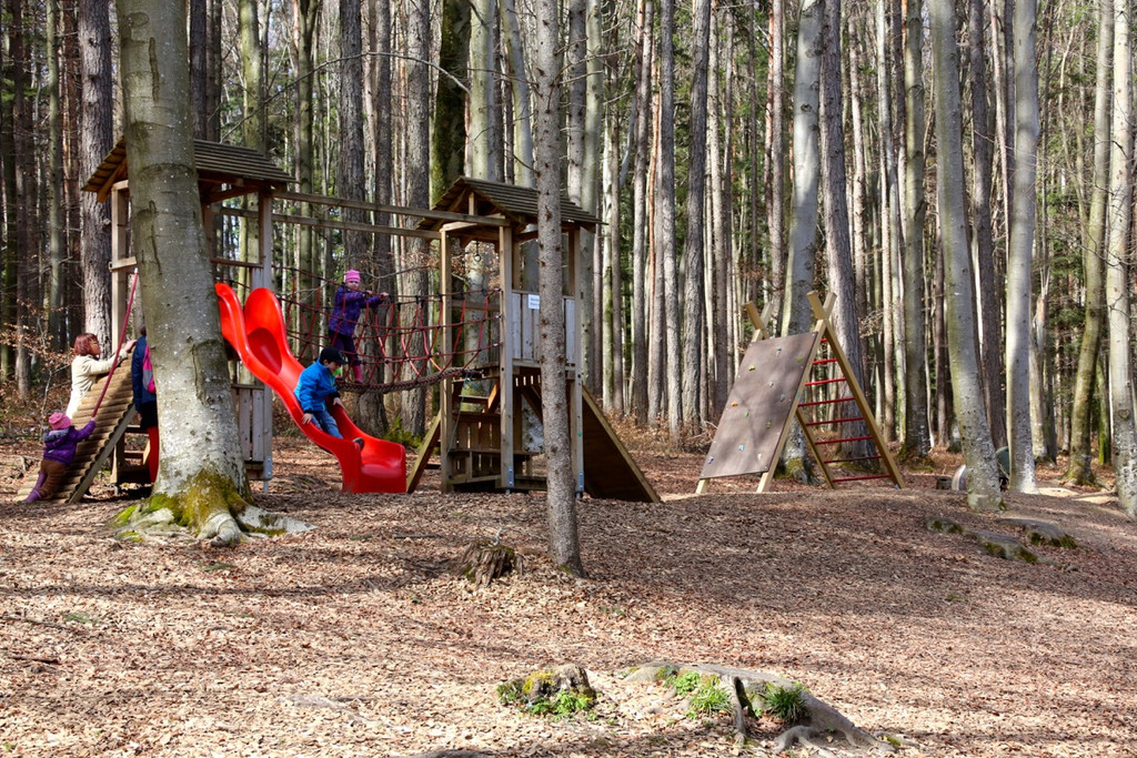KOE_Wilkdpark im April 15.jpg