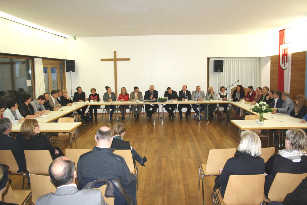 Gemeindevertretung KONSTITUIERUNG 07-04-2015 _14_.JPG
