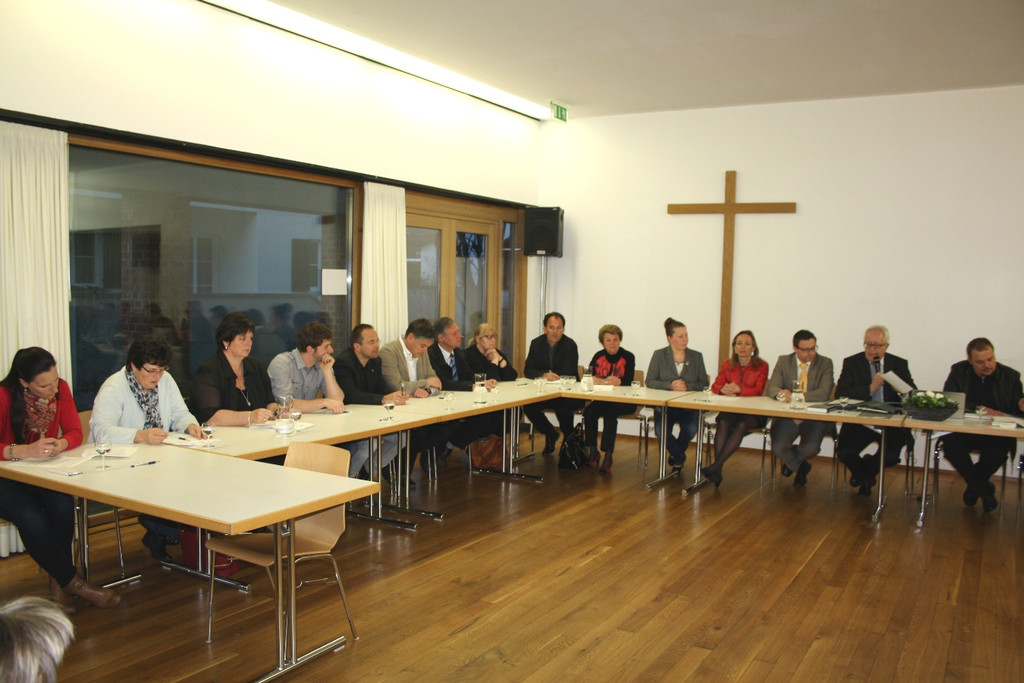 Gemeindevertretung KONSTITUIERUNG 07-04-2015 _15_.JPG
