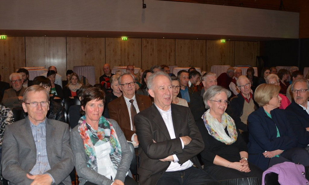 Konstituierende02.jpg
