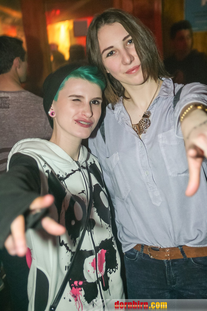 14014285.jpg