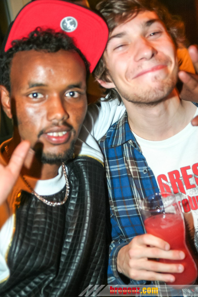 14019086.jpg