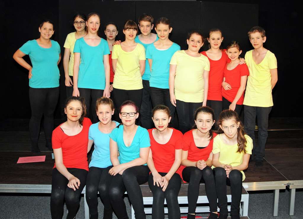 Schultheater 23-04-2015 1.jpg