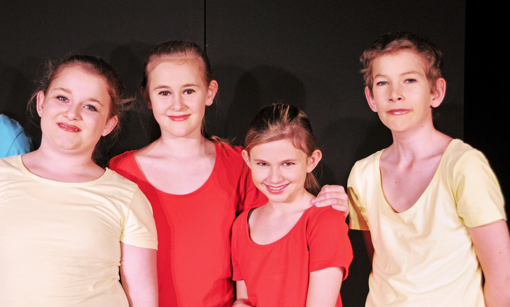 Schultheater 23-04-2015 5.jpg