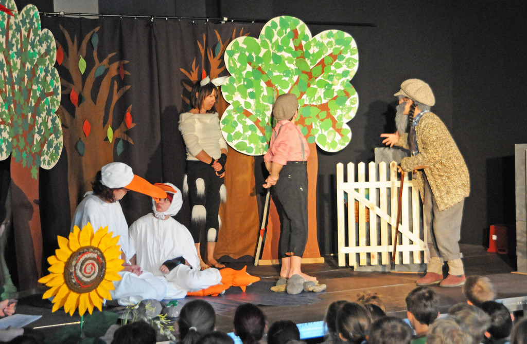 Schultheater_2 23-04-2015 4.jpg