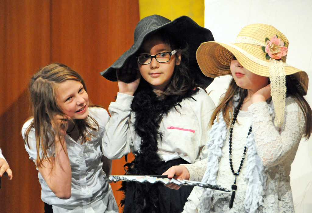 Schultheater_3 24-04-2015 9.jpg