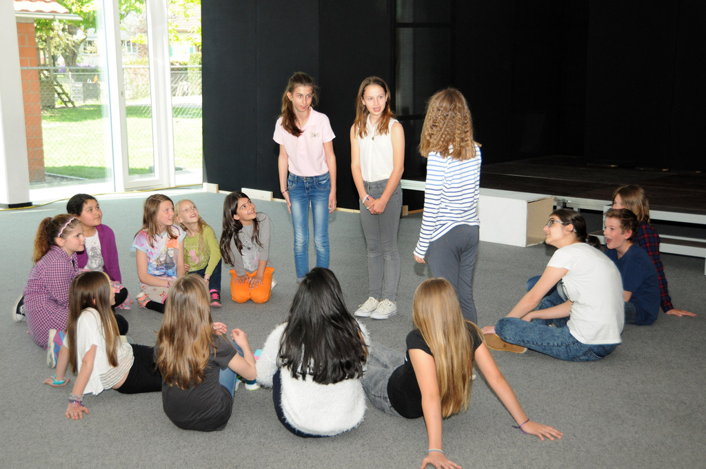 Schultheater_4 24-04-2015 8.jpg