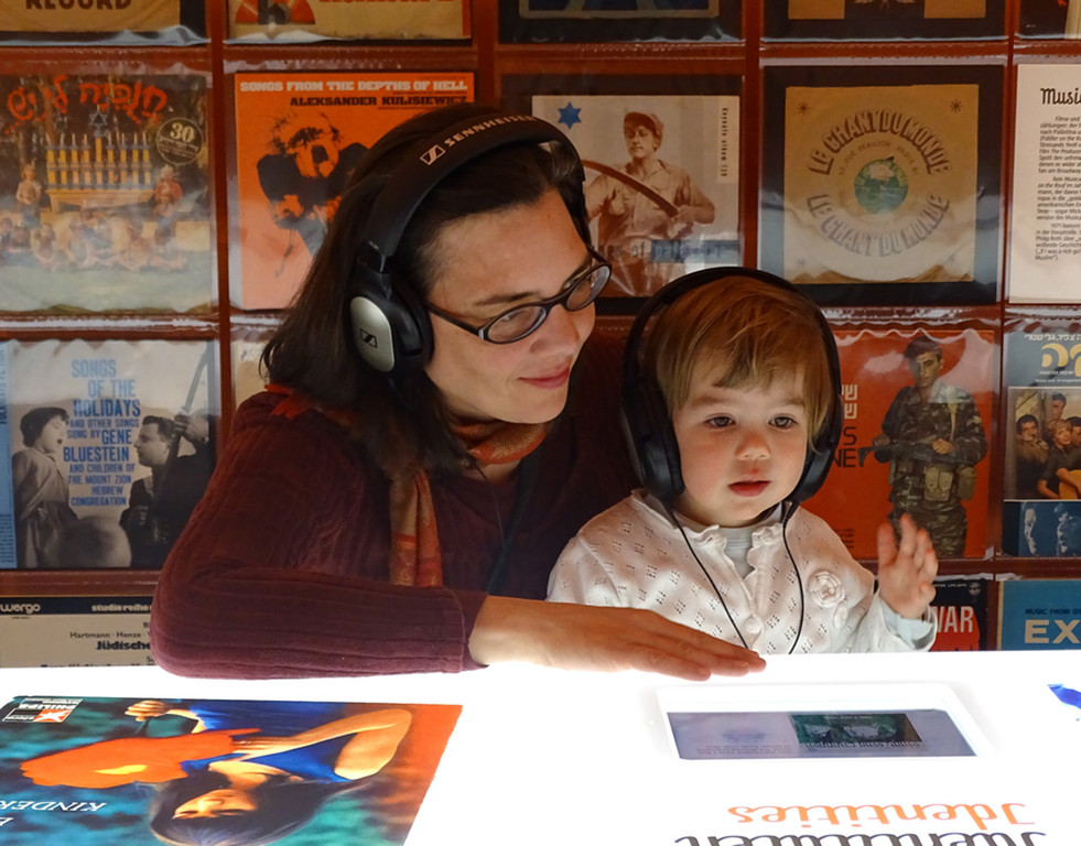 M2b Jukebox8 _.jpg