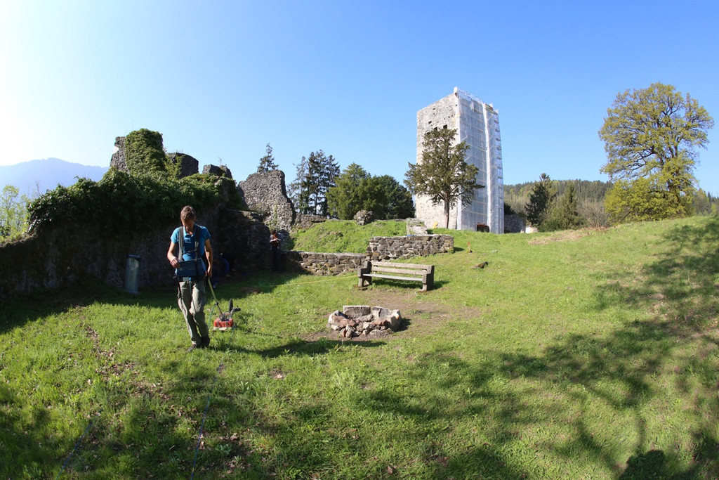KOE_Tostnerburg Georadar Messung 11.jpg
