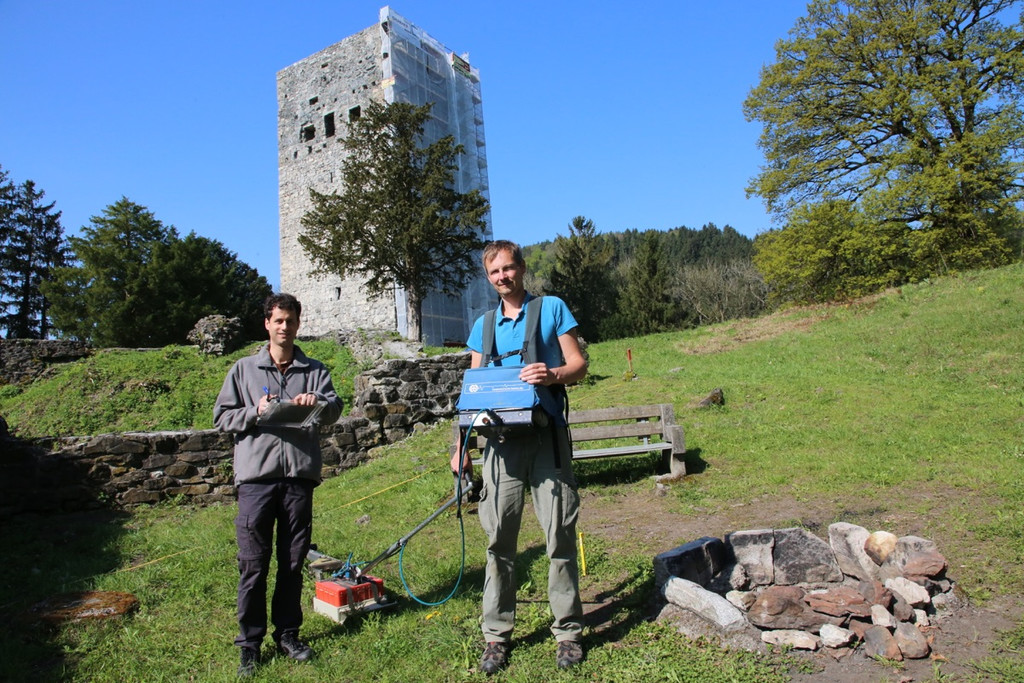 KOE_Tostnerburg Georadar Messung 26.jpg