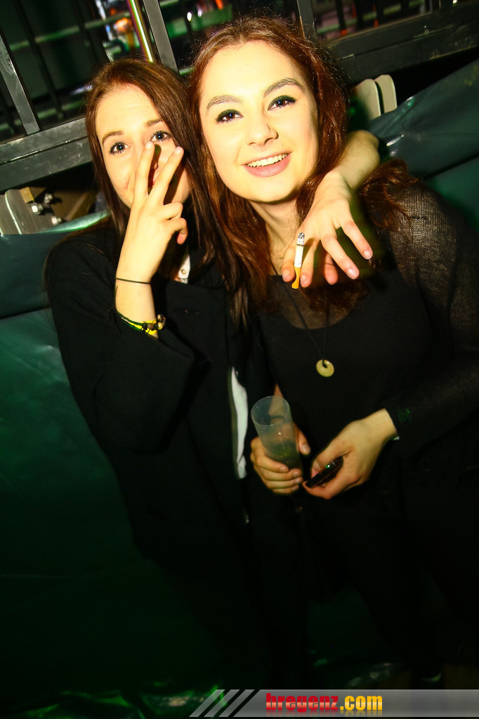 14029067.jpg