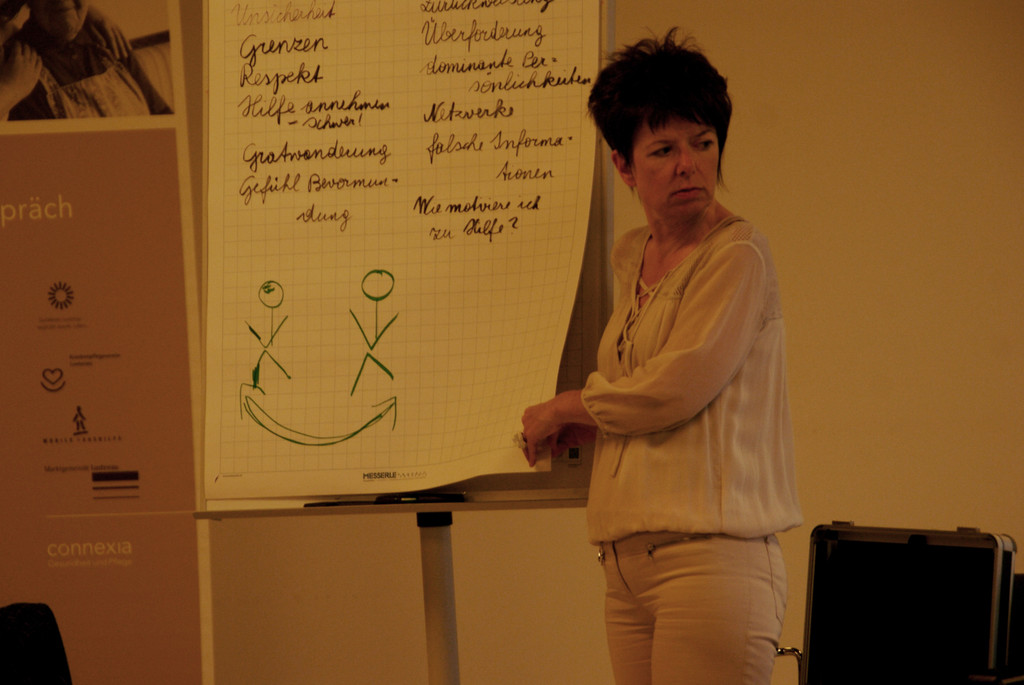 Hemma Tschofen riet zu Gelassenheit im Umgang mit alten Menschen.JPG