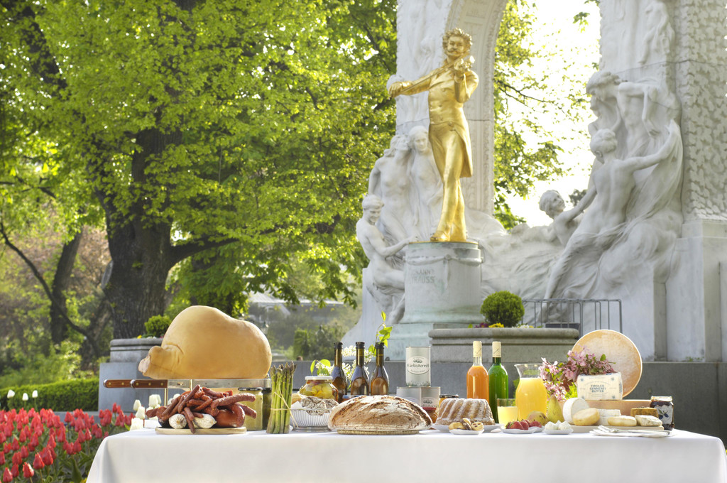 _c_ Rita Newmann.jpg