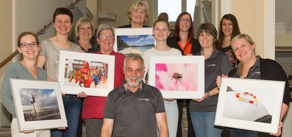Frauenpower_ Gruppenbild Fotoclub Kontakt Feldkirch.jpg