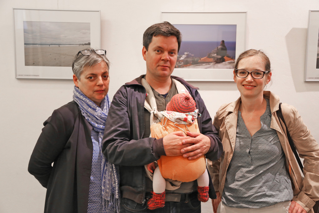 IMG_9102_Hilde Gernot mit Luisa und Margrethe.JPG