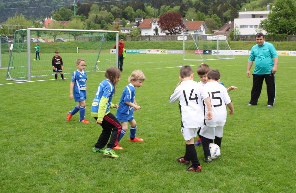 Fu__ball Nachwuchs U 7 Turnier 09-05-2015 _27_.JPG
