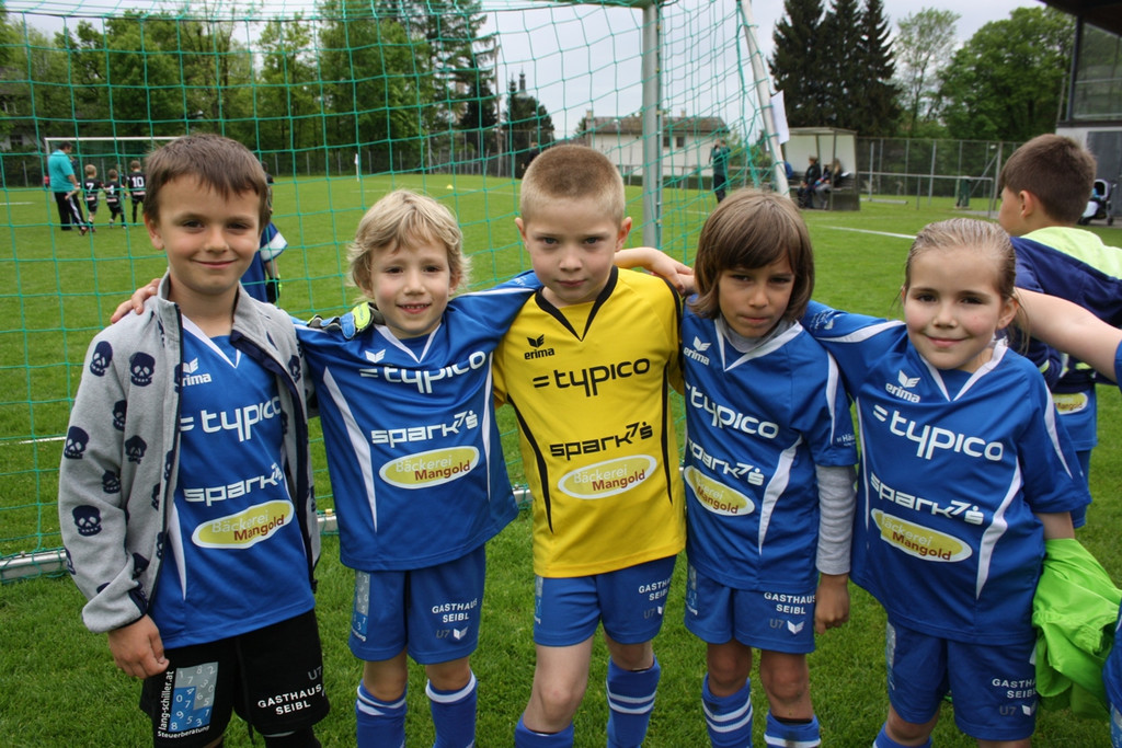 Fu__ball Nachwuchs U 7 Turnier 09-05-2015 _21_.JPG