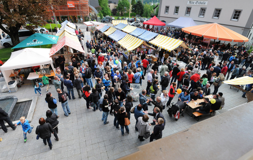 Panorama Maimarkt Ho__chst 2015_2a.jpg