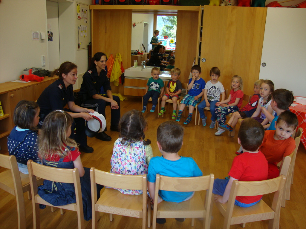 Die Polizei zu Besuch - 11_5 _3_ - Kopie.JPG