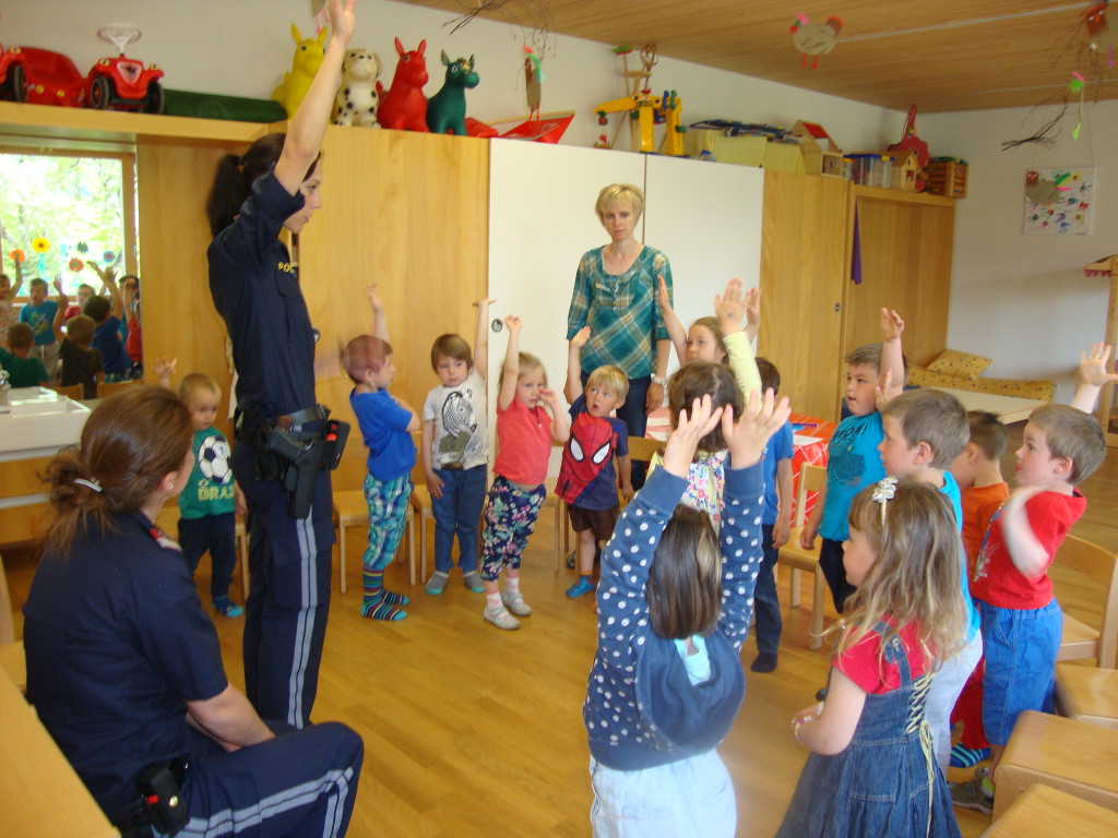 Die Polizei zu Besuch - 11_5 _29_ - Kopie.JPG