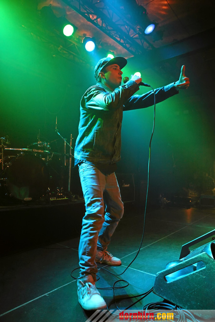 14036173.jpg