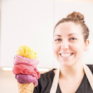 Susanna_Paller_mit_Eiswaffel.jpg