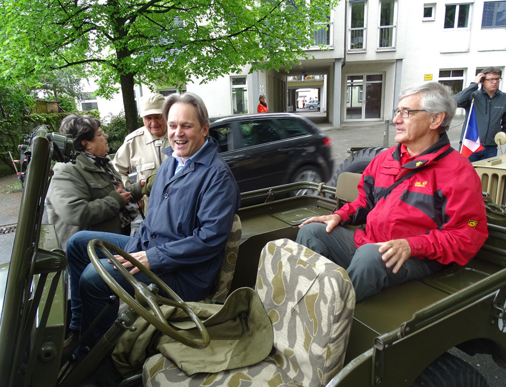 Fahne11 Kopf_Banzer.jpg
