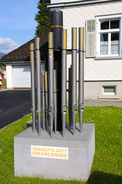 KOE_Pfarrkirche Gisingen Innenraum 3.jpg