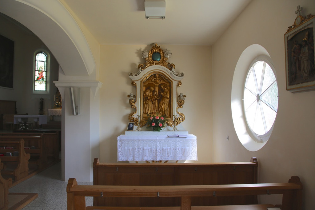 KOE_Pfarrkirche Gisingen Innenraum 15.jpg